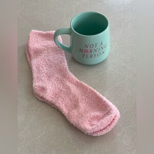 Coco and Lola Cozy Pink Socks and Teal Mug Set New WOT